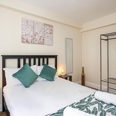 Nice 3 Bedrooms Apartment Near Hyde Park & Oxford St Londra Camera foto